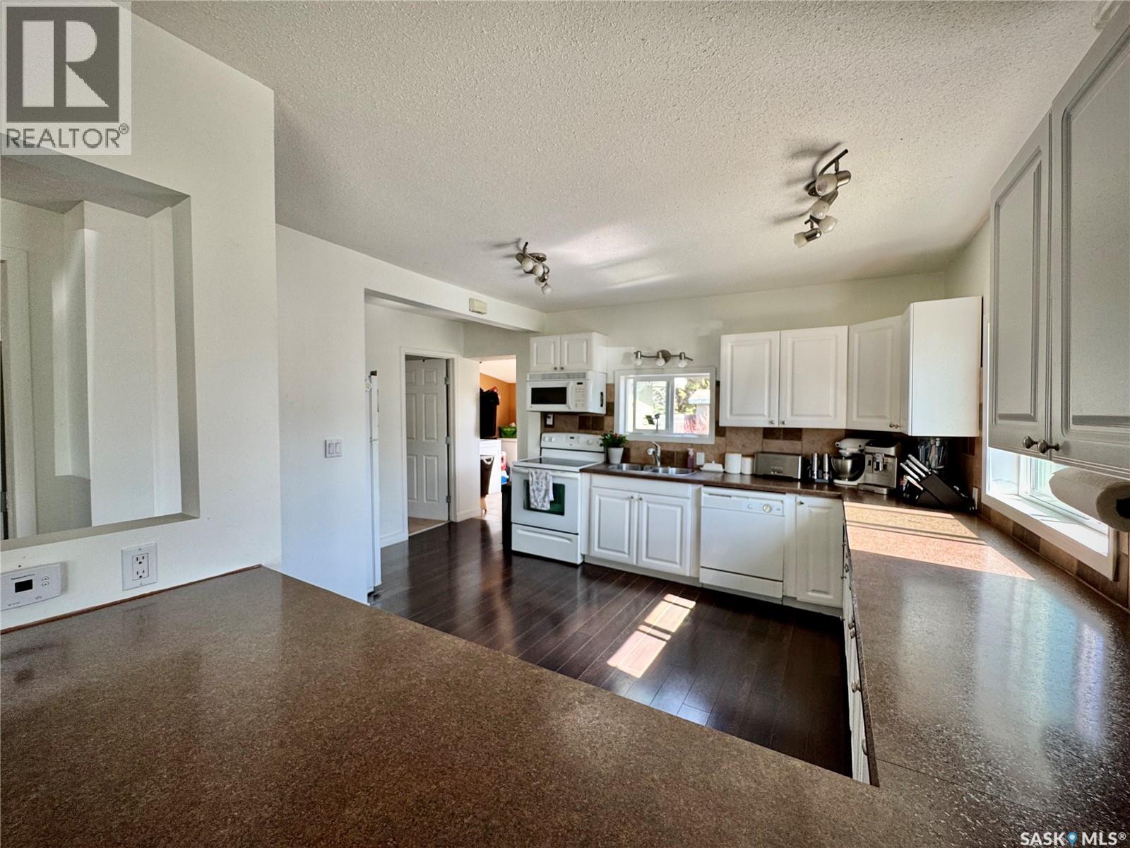 130 5th Street, Bredenbury, Saskatchewan  S0A 0H0 - Photo 7 - SK036399