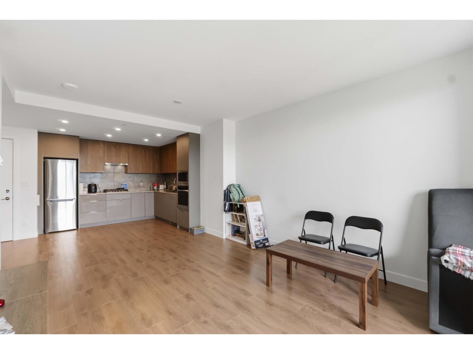 2401 13359 Old Yale Road, Surrey, British Columbia  V3T 0S4 - Photo 12 - R3125073