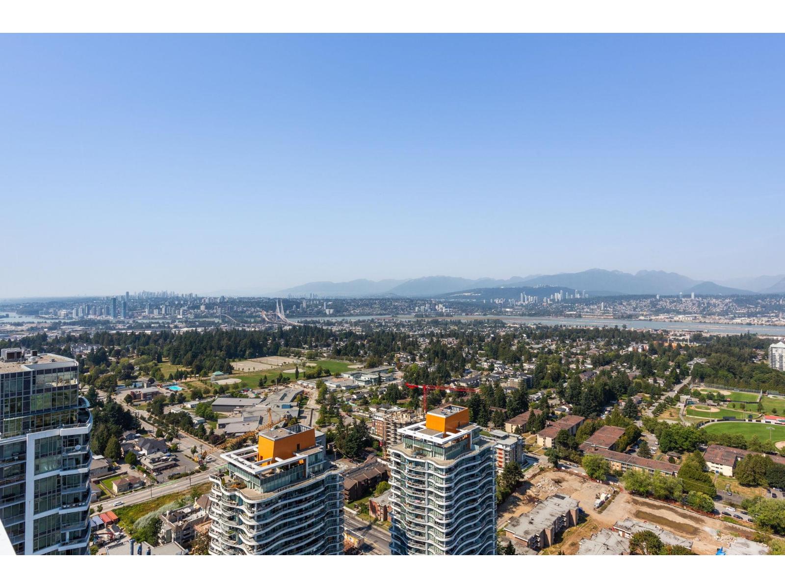 704 13350 Central Avenue, Surrey, British Columbia V3T 0S1 - Photo 37 - R3125086