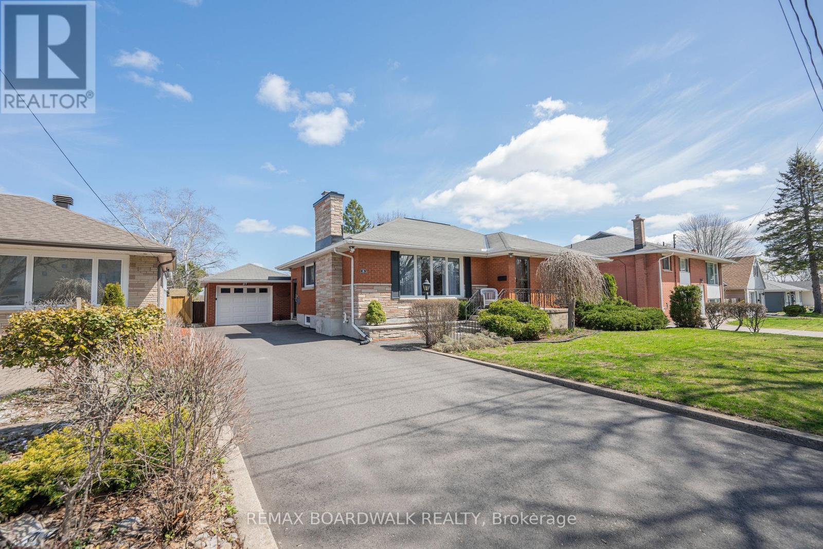 89 STEWART BOULEVARD, Brockville, Ontario