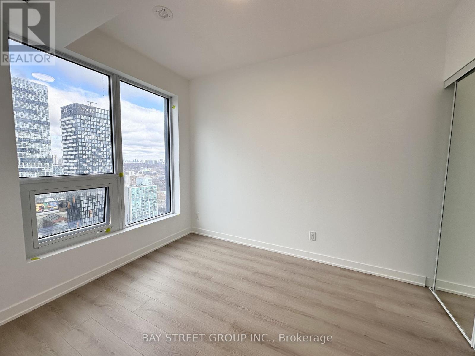 2702 - 100 Queen Street E, Toronto, Ontario  M5C 0B5 - Photo 2 - C13145780