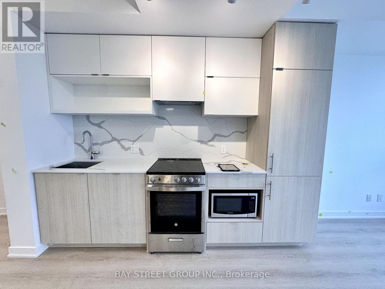 2702 - 100 Queen Street E, Toronto, Ontario  M5C 0B5 - Photo 3 - C13145780