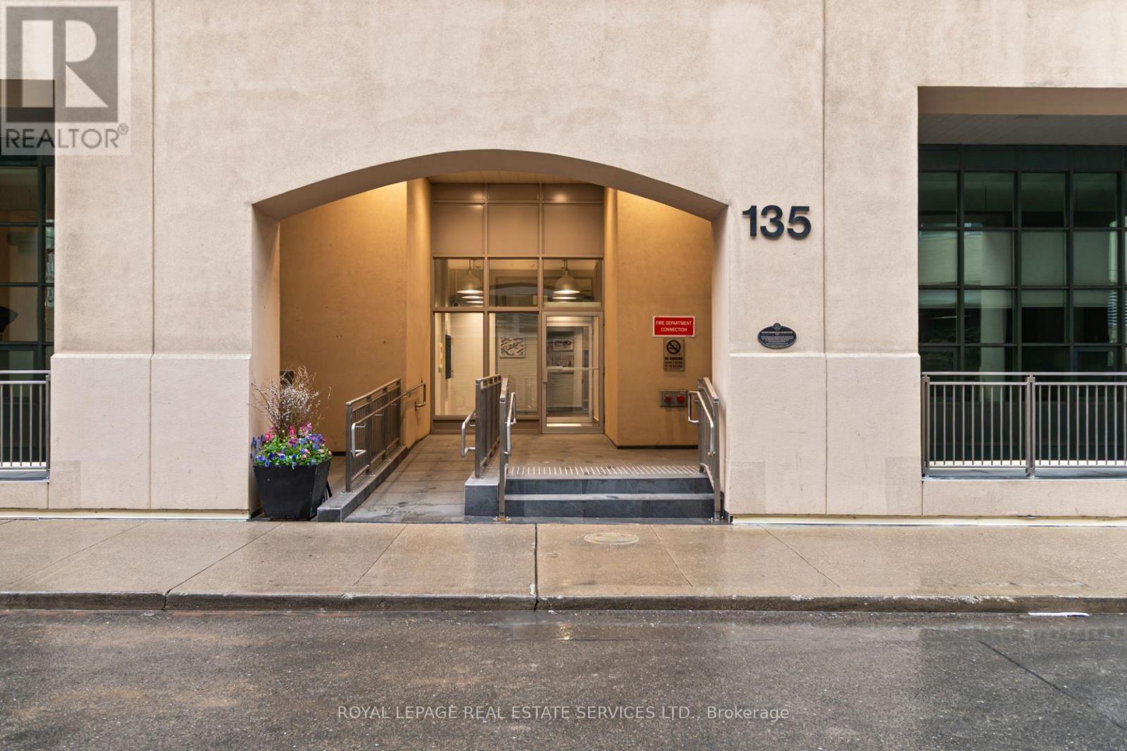 501 - 135 Dalhousie Street, Toronto, Ontario  M5B 2S1 - Photo 3 - C13145814