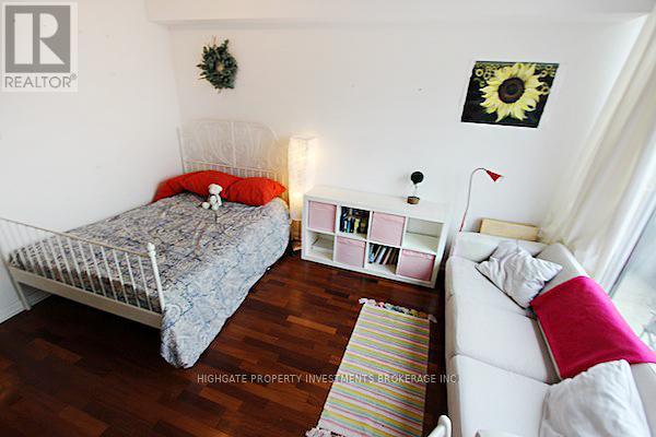 1835 - 111 Elizabeth Street, Toronto, Ontario  M5G 1P7 - Photo 6 - C13145838