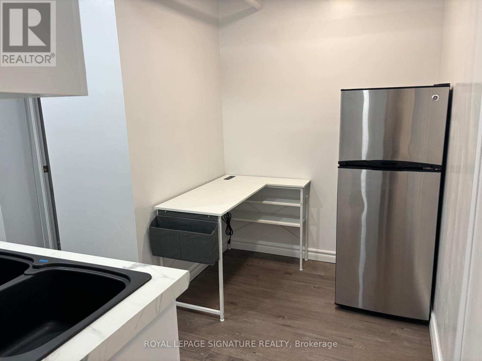Lower 2 - 95 Braemar Avenue, Toronto, Ontario  M5P 2L3 - Photo 2 - C13145888