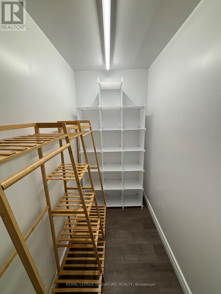 Lower 2 - 95 Braemar Avenue, Toronto, Ontario  M5P 2L3 - Photo 5 - C13145888