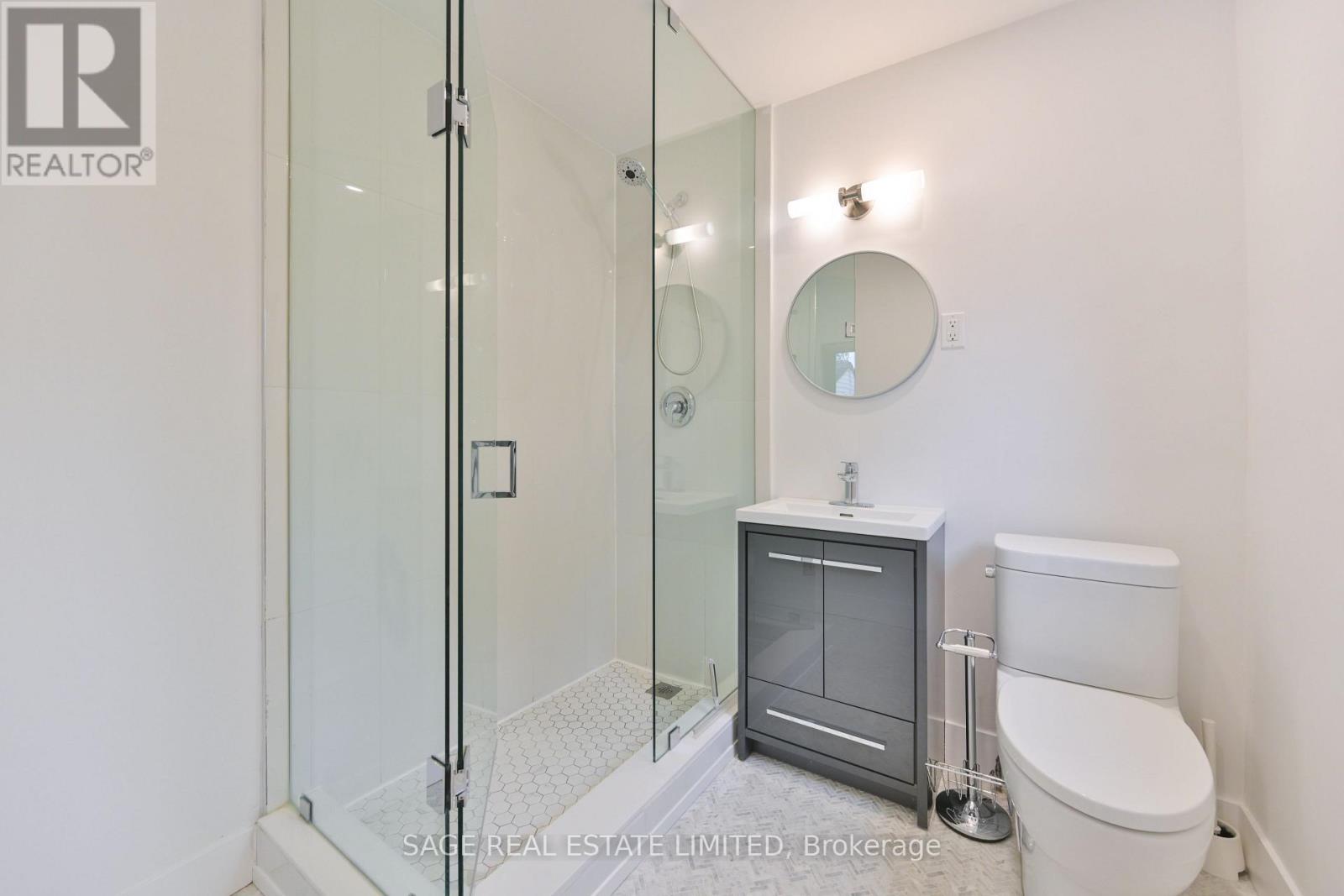 Main - 25 Palmerston Avenue, Toronto, Ontario  M6J 2H9 - Photo 13 - C13145944