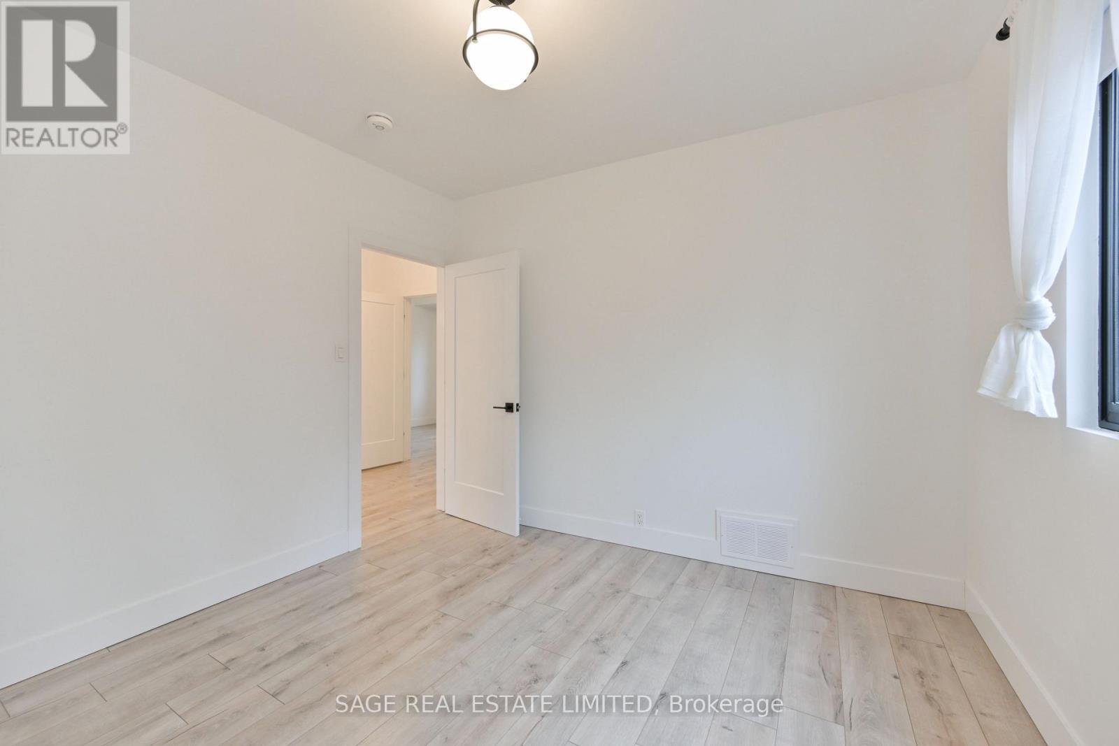 Main - 25 Palmerston Avenue, Toronto, Ontario  M6J 2H9 - Photo 15 - C13145944