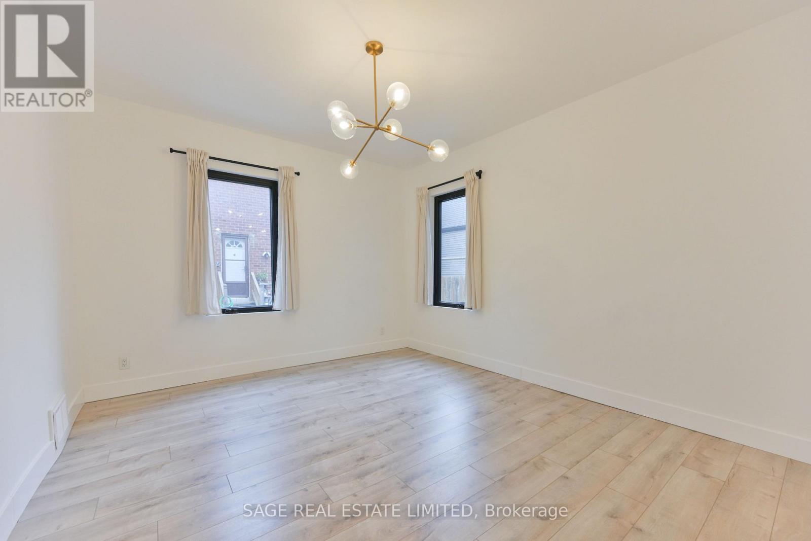 Main - 25 Palmerston Avenue, Toronto, Ontario  M6J 2H9 - Photo 5 - C13145944