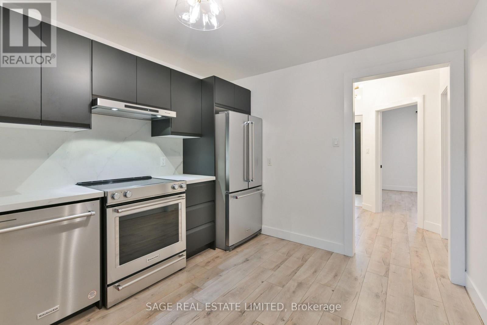 Main - 25 Palmerston Avenue, Toronto, Ontario  M6J 2H9 - Photo 8 - C13145944