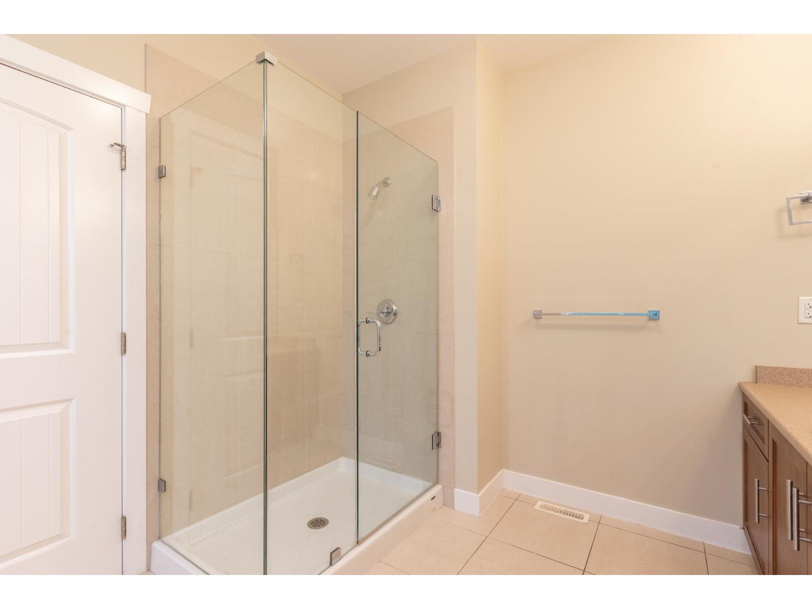 8228 171a Street, Surrey, British Columbia V4N 0B2 - Photo 22 - R3124917