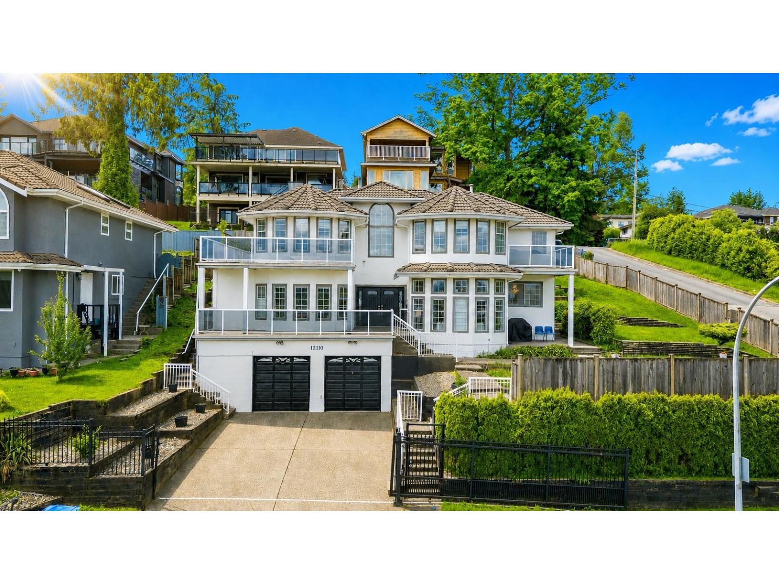 12110 101b Avenue, Surrey, British Columbia V3V 7X6 - Photo 2 - R3120265