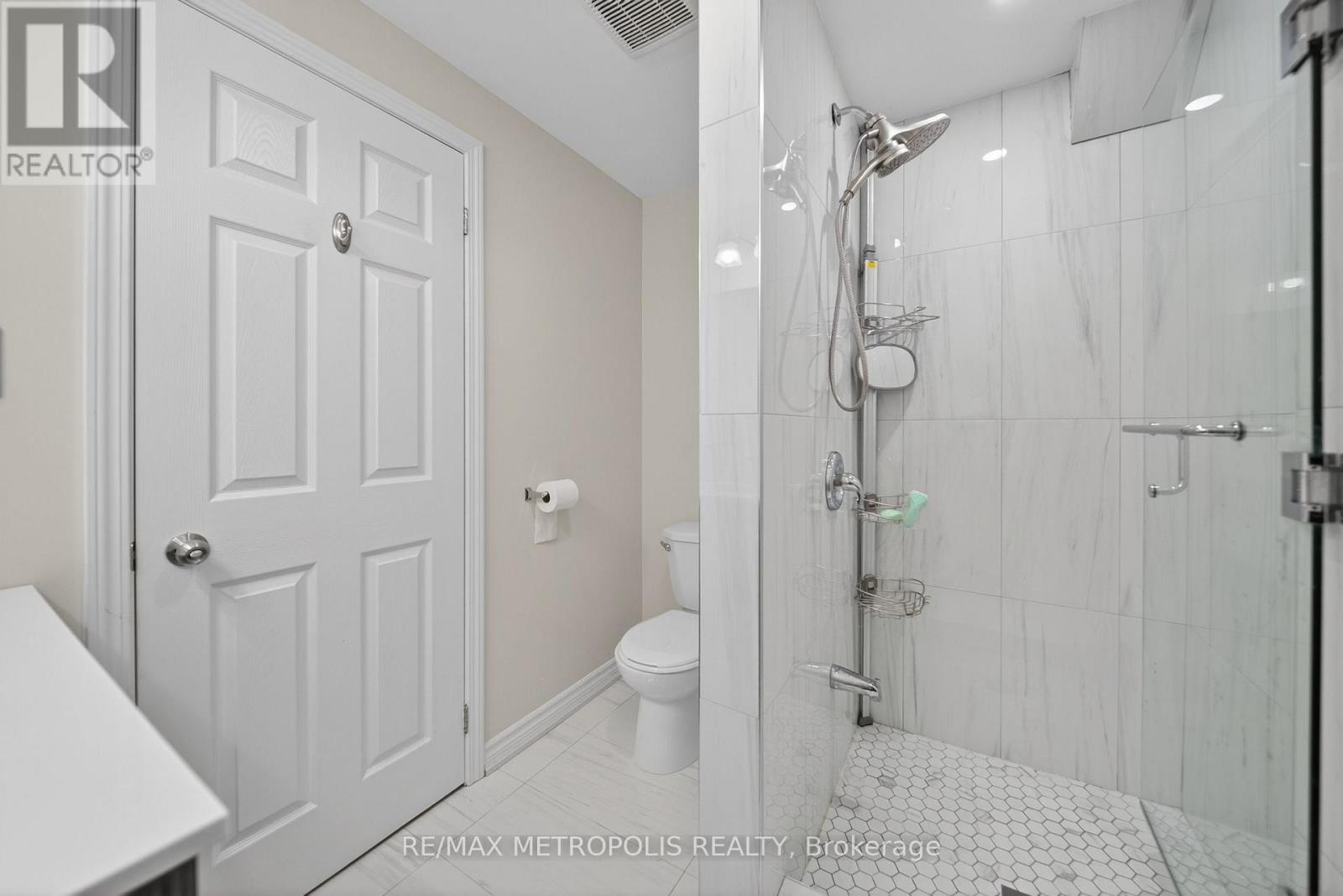 83 Greenhalf Drive, Ajax, Ontario  L1S 7R6 - Photo 43 - E13145722