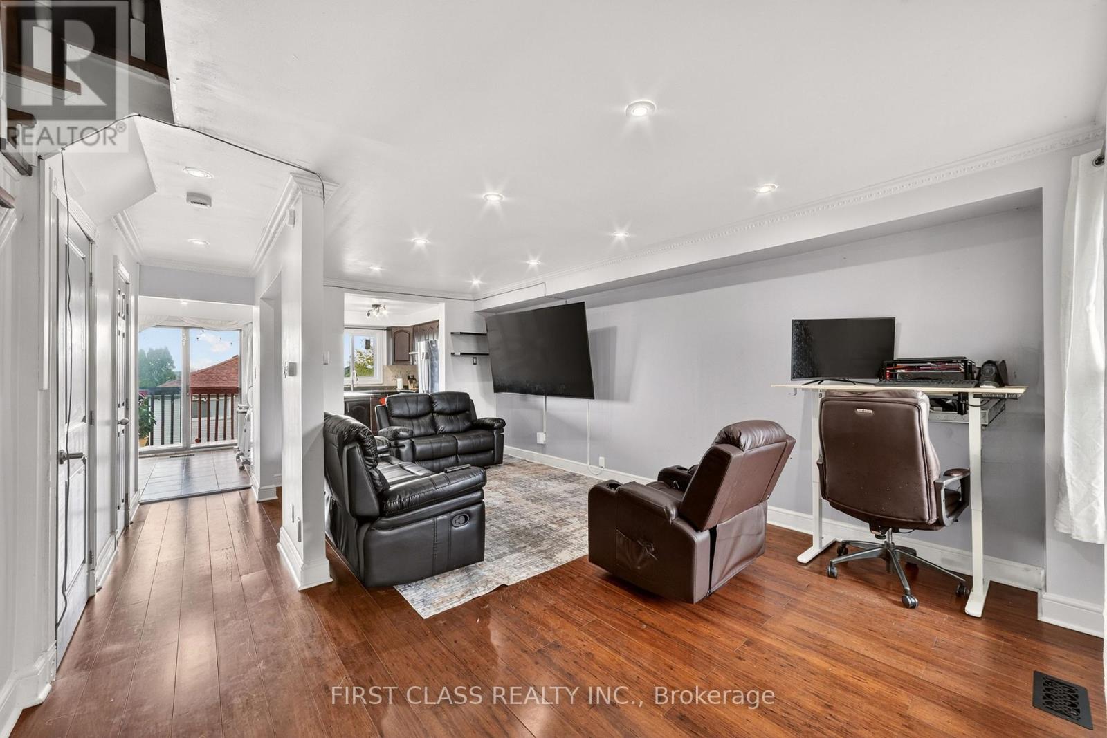 2109 Denby Drive, Pickering, Ontario  L1X 1Y8 - Photo 3 - E13145756