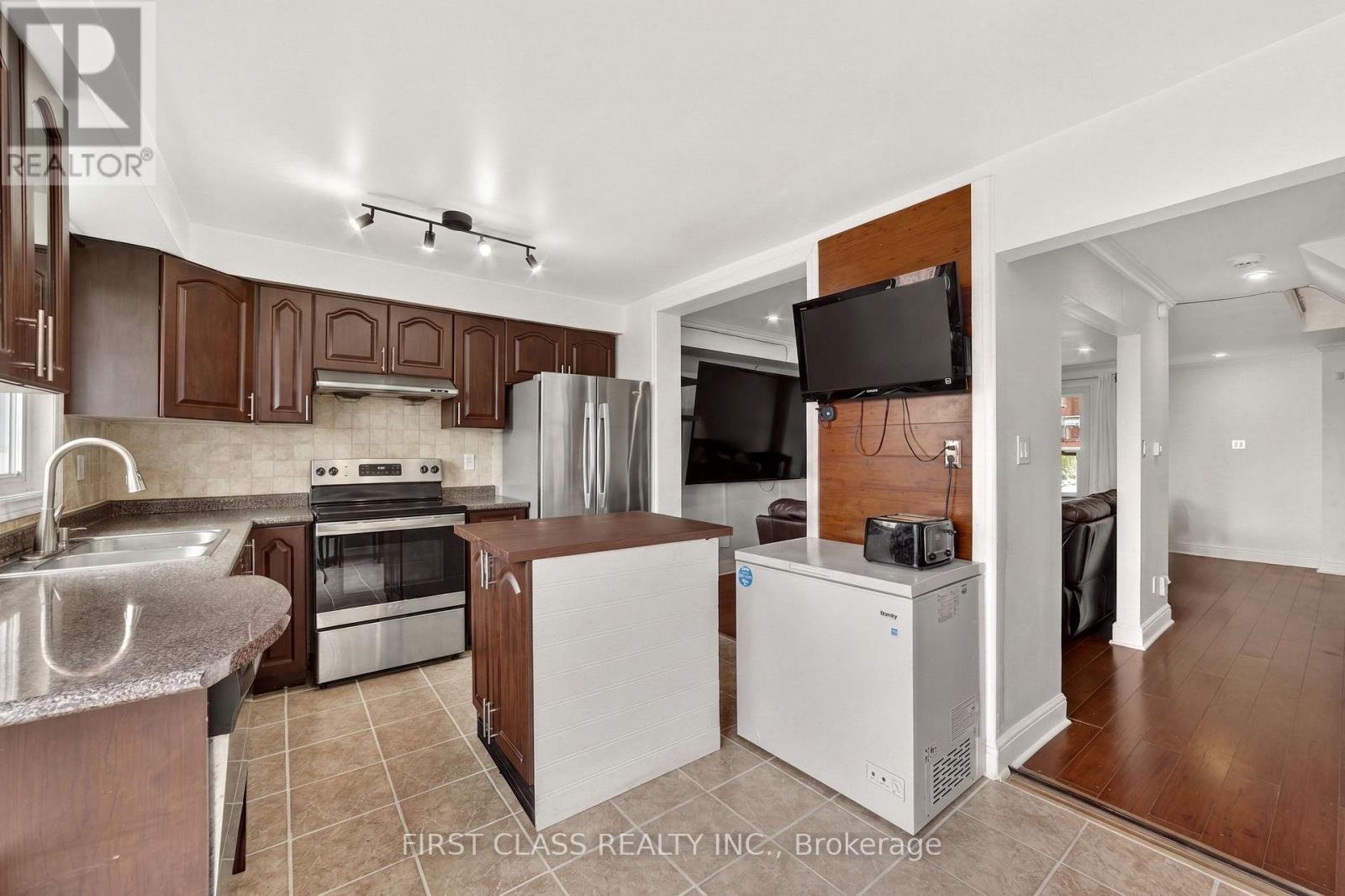 2109 Denby Drive, Pickering, Ontario  L1X 1Y8 - Photo 8 - E13145756