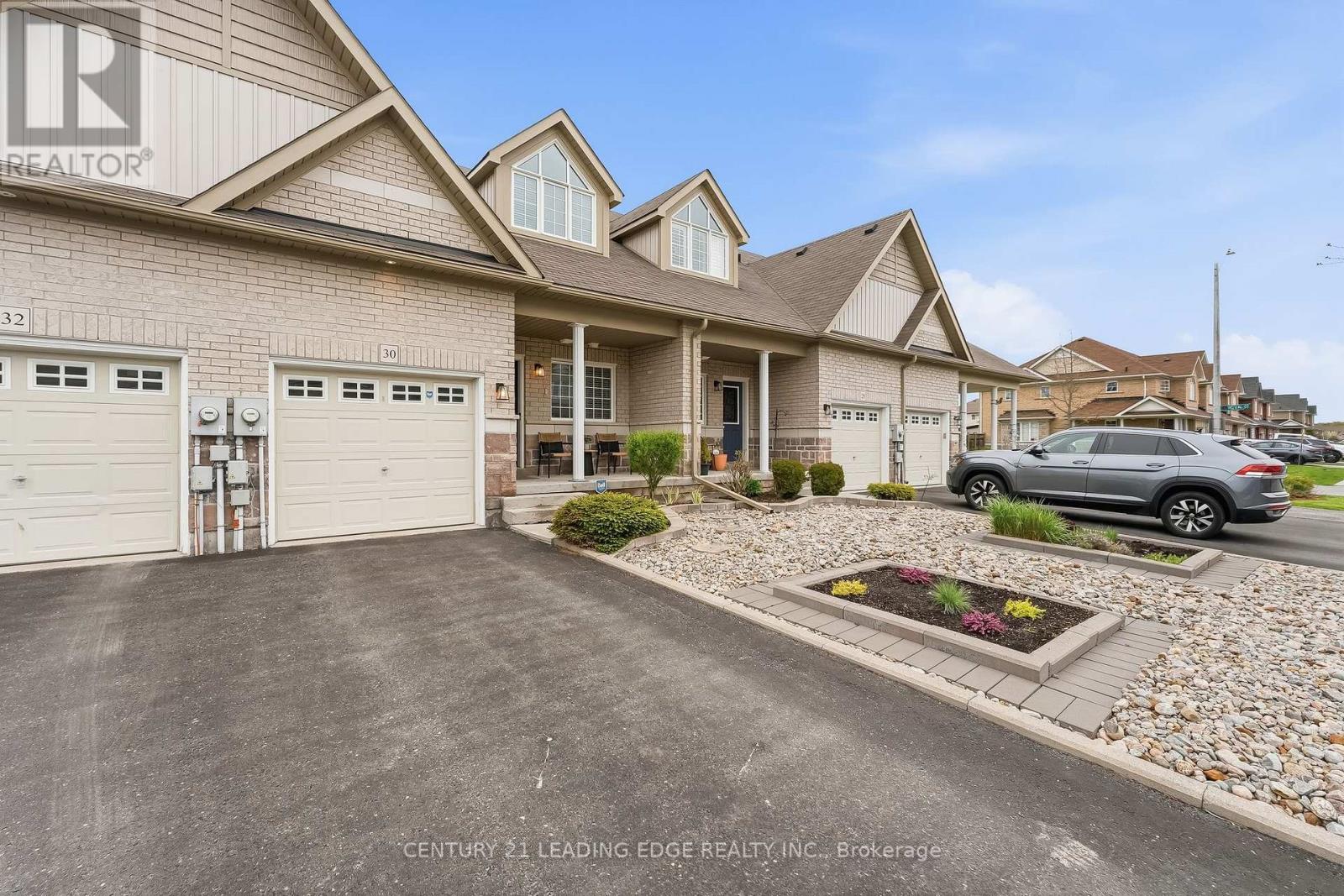 30 Page Place, Clarington, Ontario L1E 2E8 - Photo 2 - E13145792