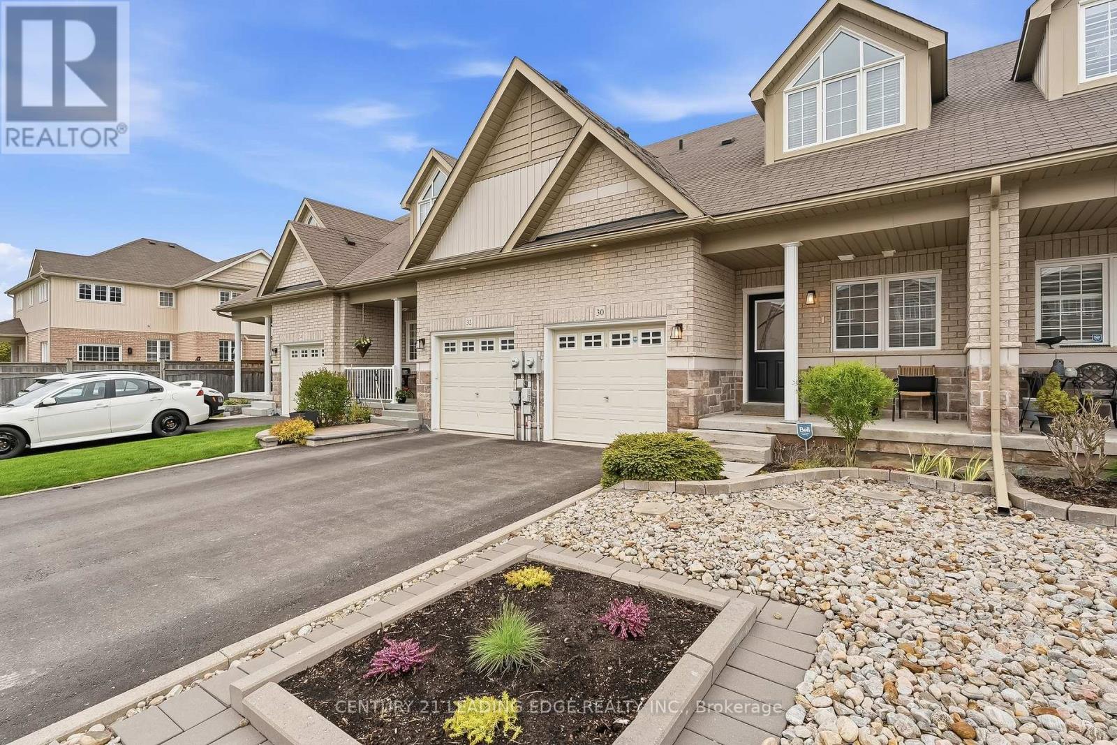 30 Page Place, Clarington, Ontario L1E 2E8 - Photo 3 - E13145792