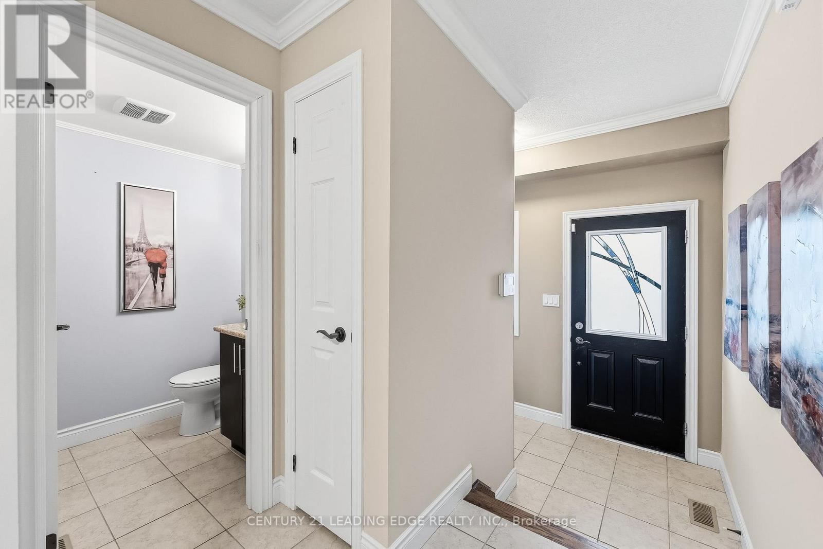 30 Page Place, Clarington, Ontario L1E 2E8 - Photo 9 - E13145792