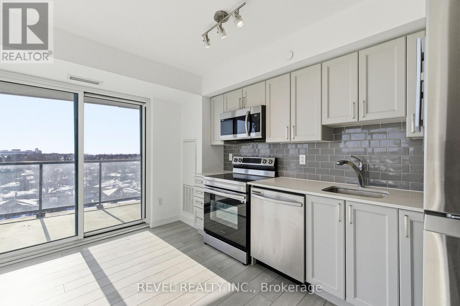 912 - 1480 Bayly Street, Pickering, Ontario  L1W 3R5 - Photo 5 - E13145798
