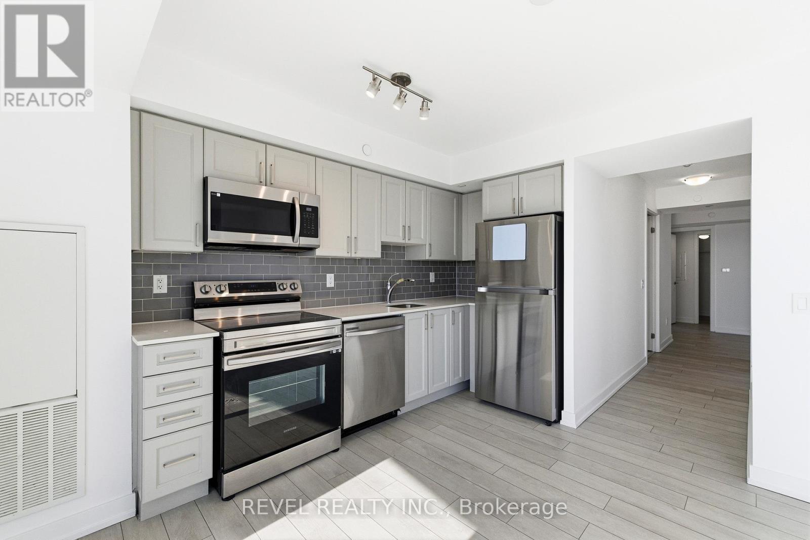 912 - 1480 Bayly Street, Pickering, Ontario  L1W 3R5 - Photo 6 - E13145798