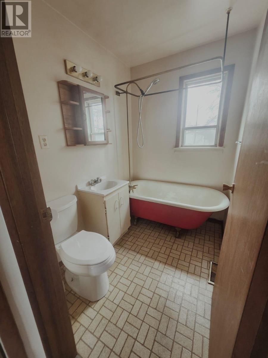 384 Francis St E, Thunder Bay, Ontario  P7E 4B5 - Photo 9 - TB2601079