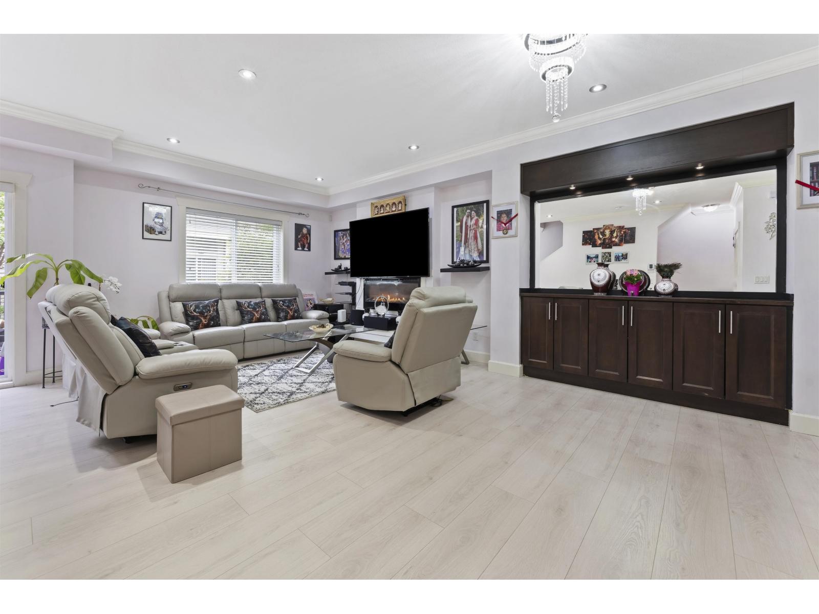 7 14338 103 Avenue, Surrey, British Columbia V3T 0J1 - Photo 5 - R3124765