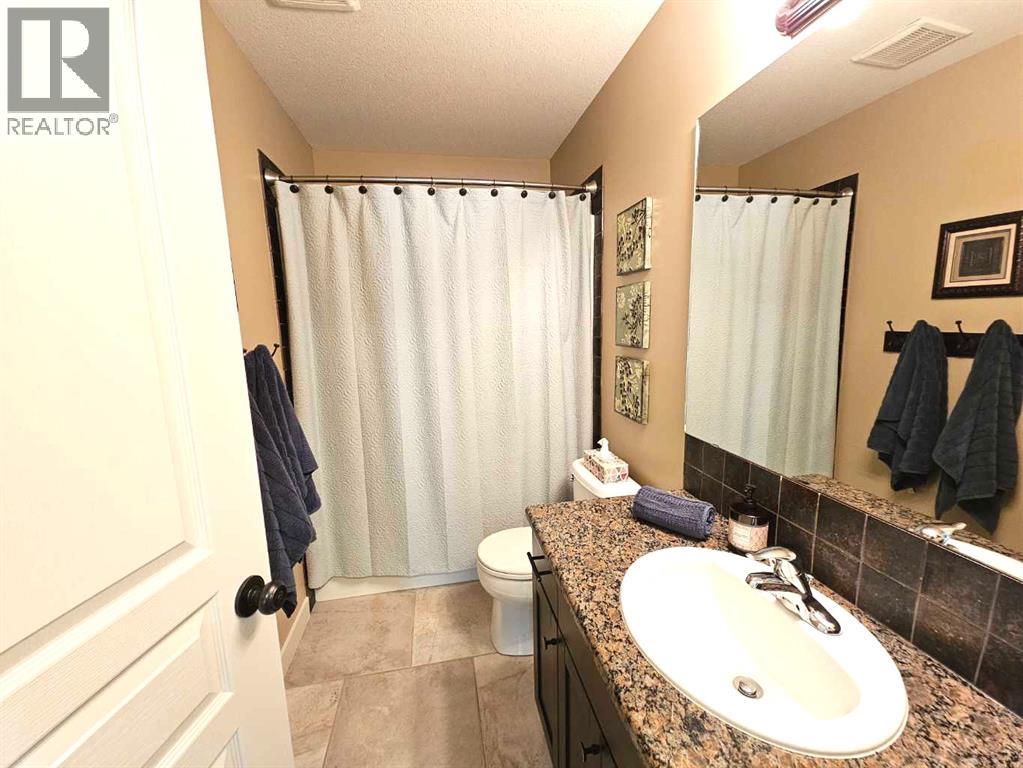 230 Firelight Crescent W, Lethbridge, Alberta  T1J 4W1 - Photo 39 - A2312091