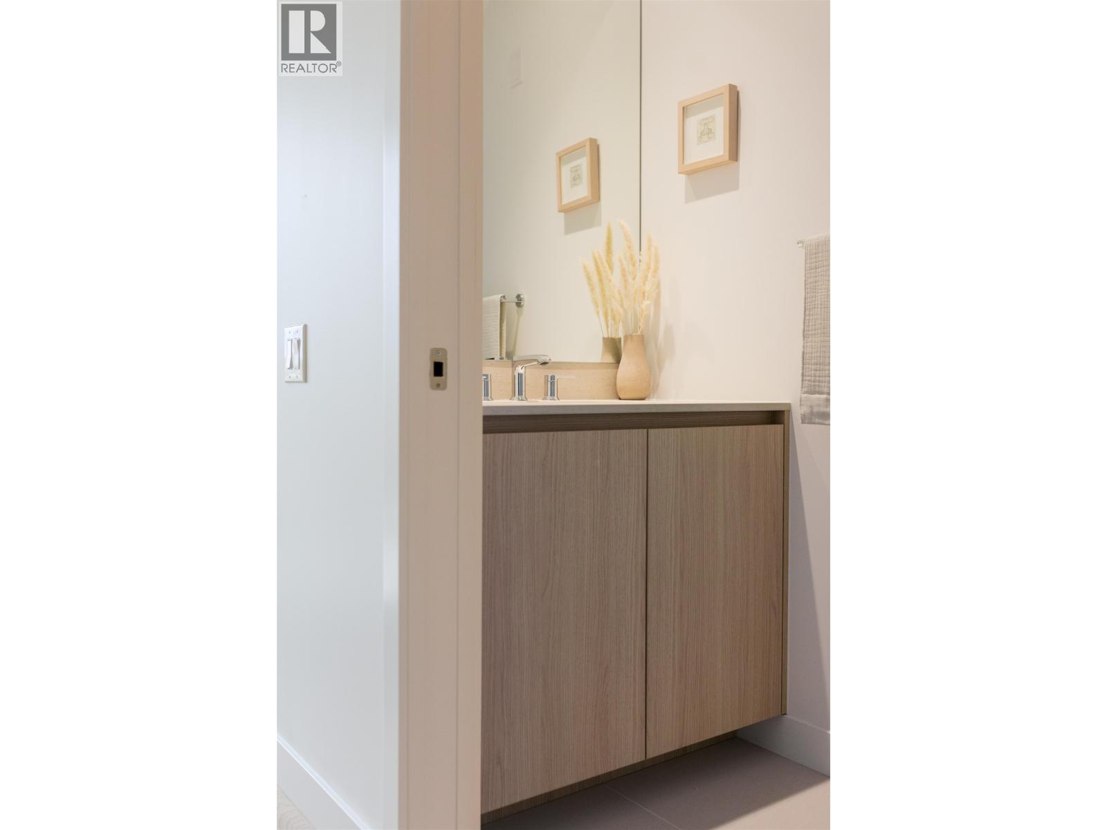 2406 E 12th Avenue, Vancouver, British Columbia  V5M 2E1 - Photo 14 - R3121075