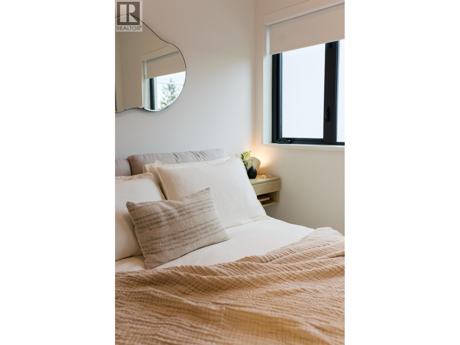 2406 E 12th Avenue, Vancouver, British Columbia  V5M 2E1 - Photo 31 - R3121075