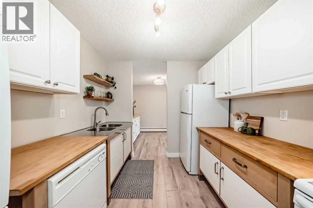 301, 1633 26 Avenue SW, Calgary, Alberta  T2T 1C7 - Photo 4 - A2307505