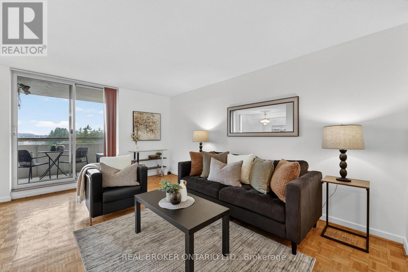901 - 80 INVERLOCHY BOULEVARD, Markham, Ontario