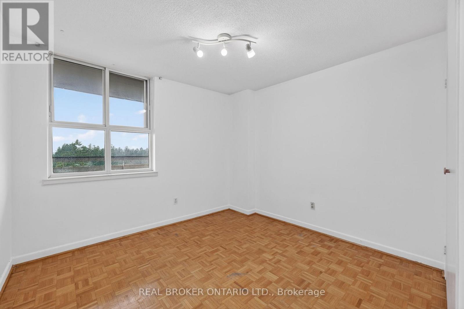 901 - 80 Inverlochy Boulevard, Markham, Ontario  L3T 4P3 - Photo 15 - N13145710
