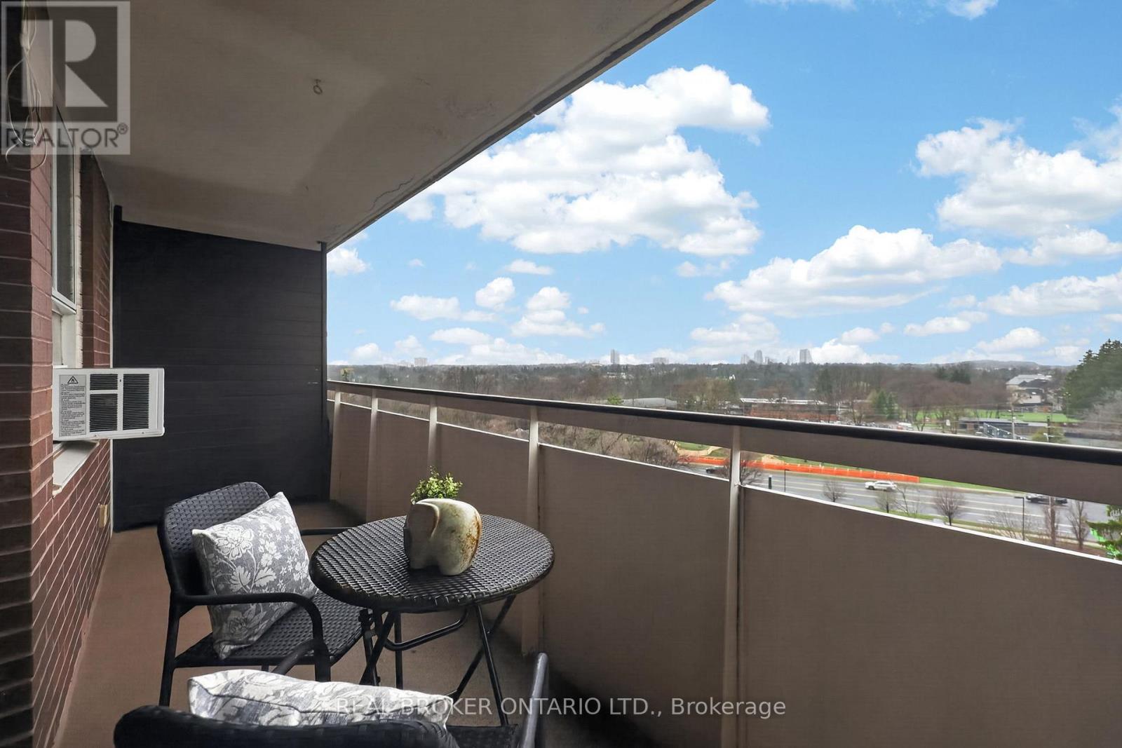 901 - 80 Inverlochy Boulevard, Markham, Ontario  L3T 4P3 - Photo 20 - N13145710