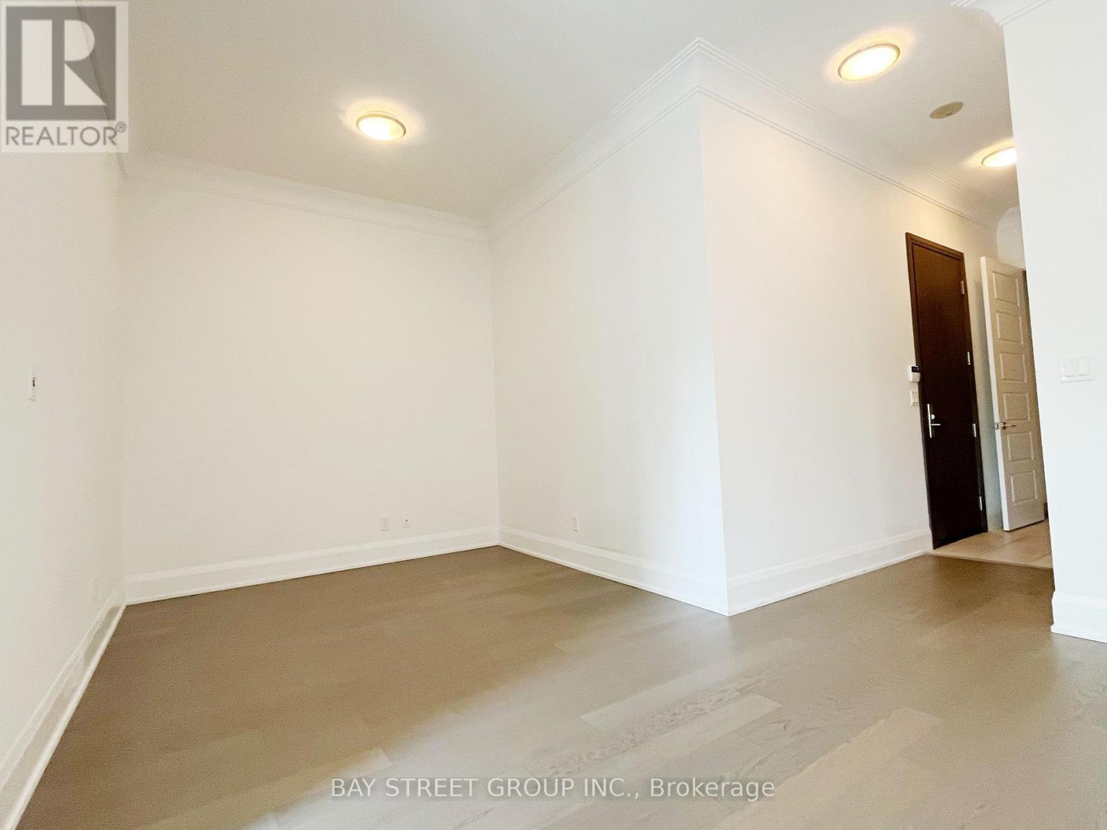 107 - 15 Water Walk Drive, Markham, Ontario  L6G 0G3 - Photo 10 - N13145804
