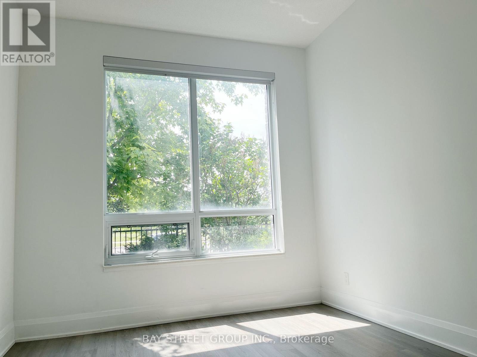 107 - 15 Water Walk Drive, Markham, Ontario  L6G 0G3 - Photo 13 - N13145804
