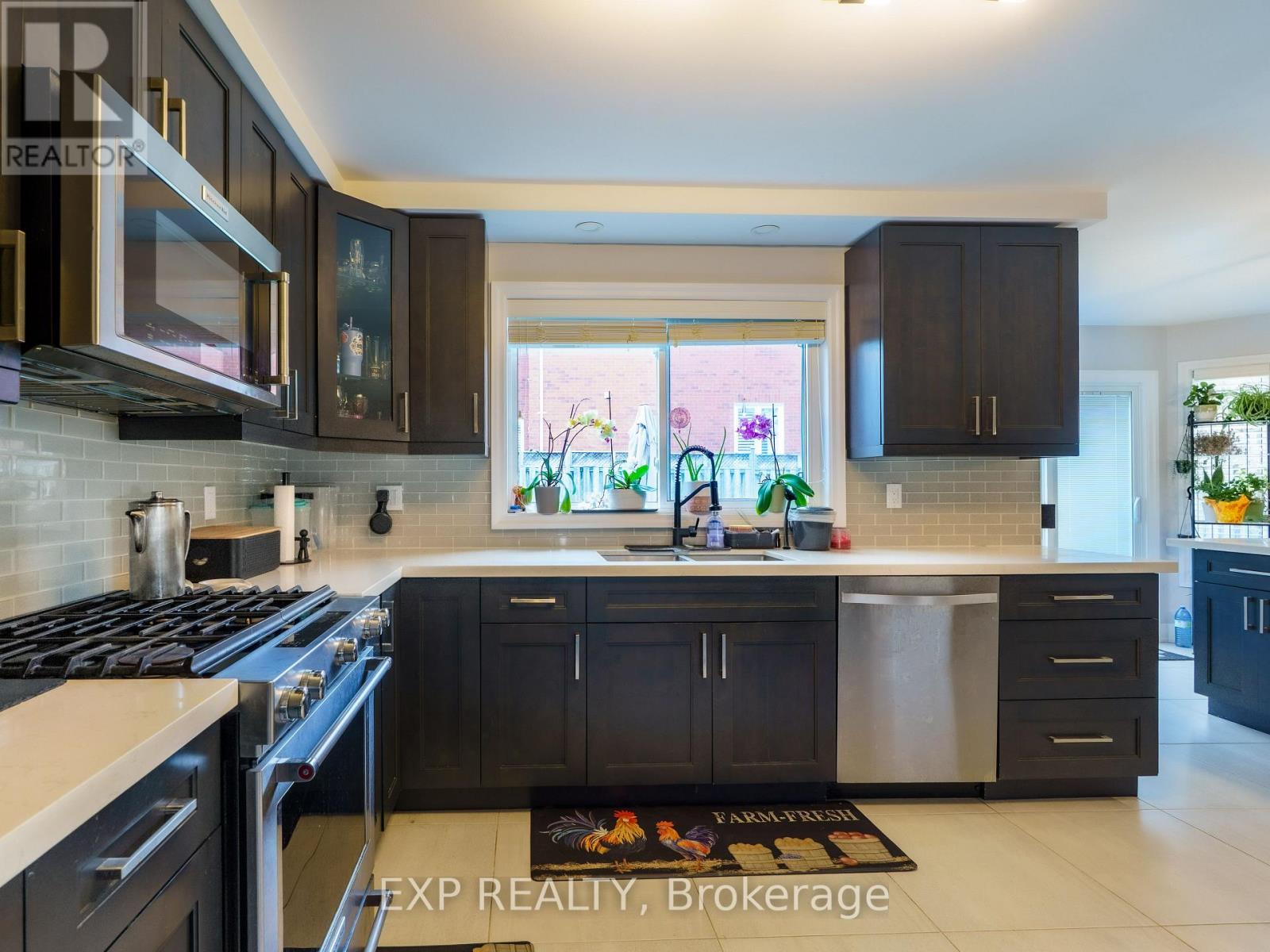 142 Savage Road, Newmarket, Ontario L3X 1R3 - Photo 10 - N13145950