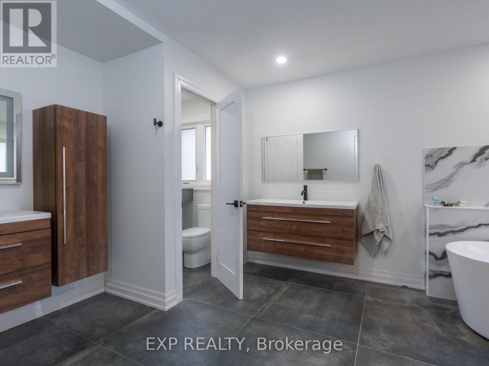 142 Savage Road, Newmarket, Ontario L3X 1R3 - Photo 24 - N13145950