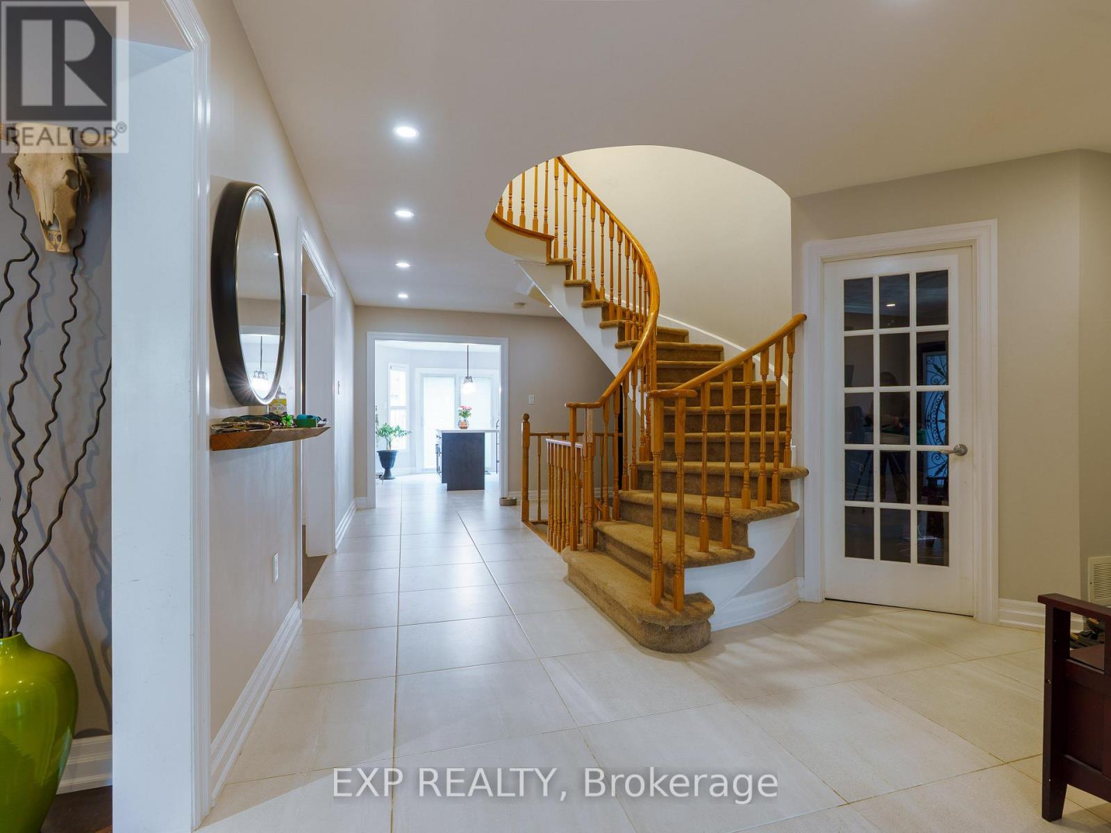 142 Savage Road, Newmarket, Ontario L3X 1R3 - Photo 3 - N13145950