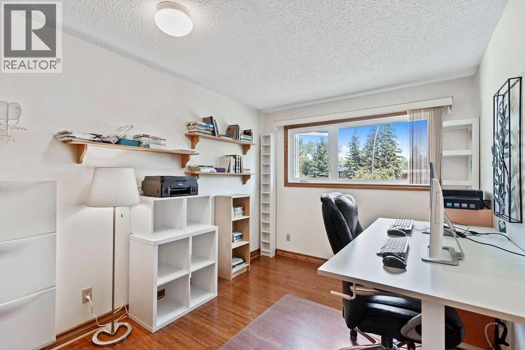 652 Dalmeny Hill Nw, Calgary, Alberta  T3A 1T6 - Photo 14 - A2311707