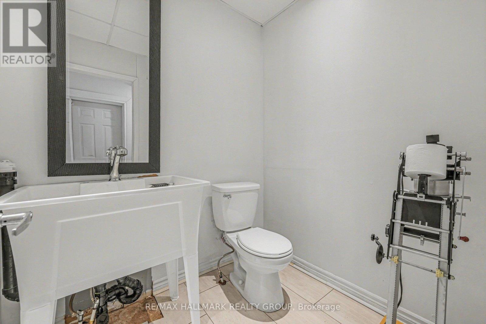 638-640 Somerset Street W, Ottawa, Ontario  K1R 5K4 - Photo 16 - X12956190
