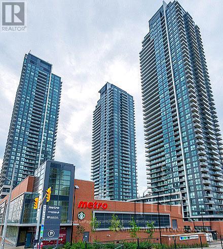 2002 - 2200 LAKE SHORE BOULEVARD W