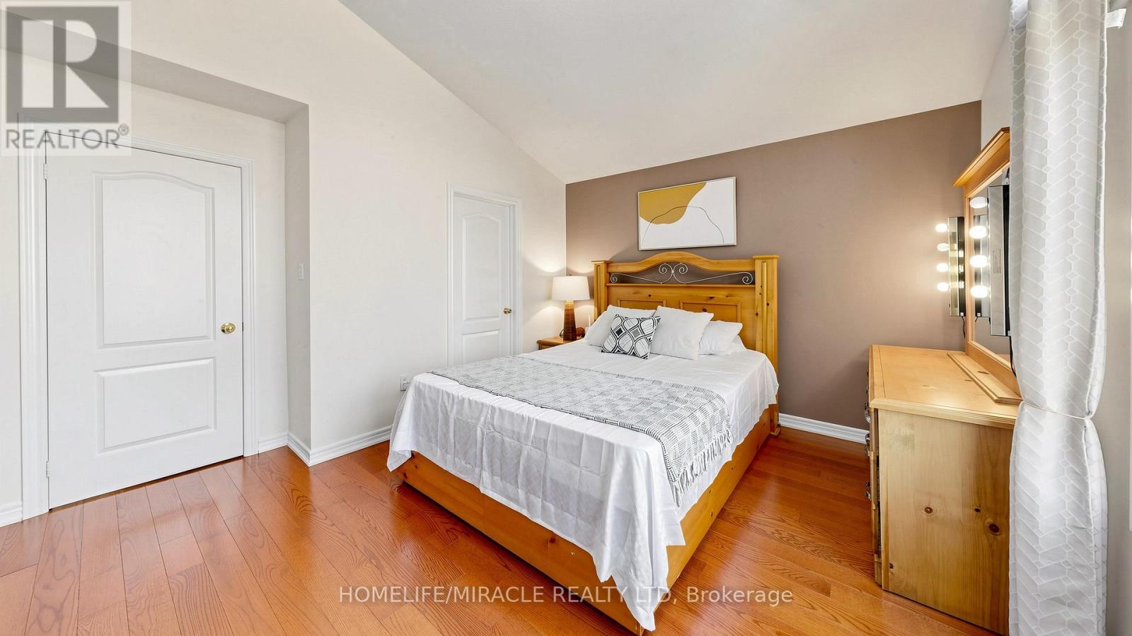 66 Rocky Point Crescent, Brampton, Ontario  L6V 4R7 - Photo 19 - W13145734