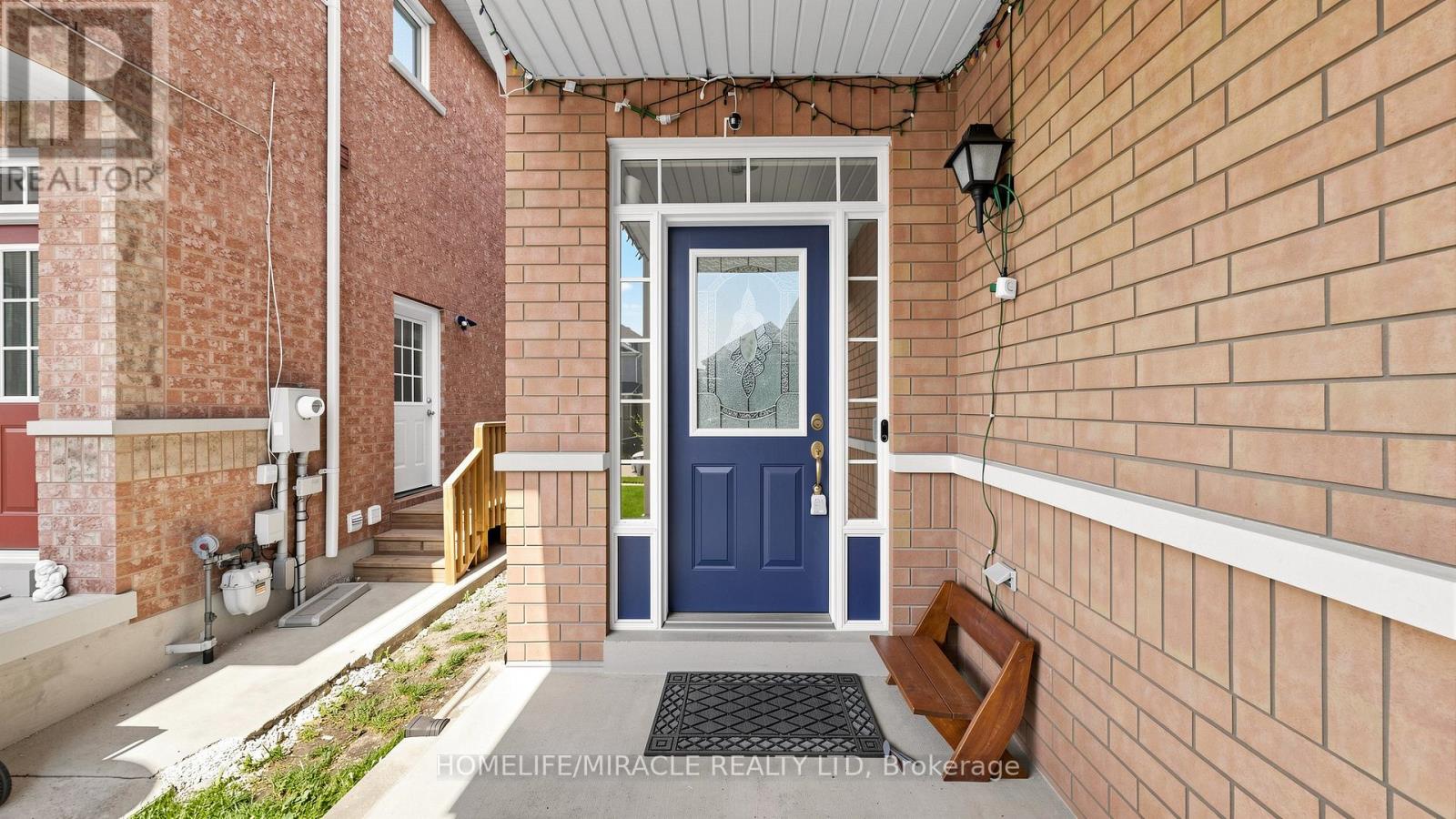 66 Rocky Point Crescent, Brampton, Ontario  L6V 4R7 - Photo 4 - W13145734