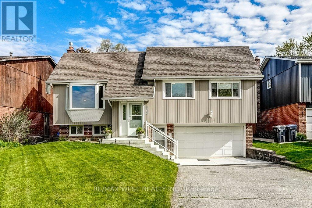 2995 Saint Malo Circle, Mississauga, Ontario  L5N 1T1 - Photo 1 - W13145800
