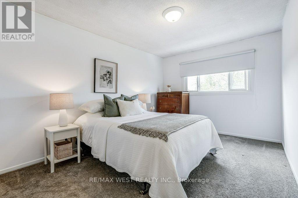 2995 Saint Malo Circle, Mississauga, Ontario  L5N 1T1 - Photo 18 - W13145800