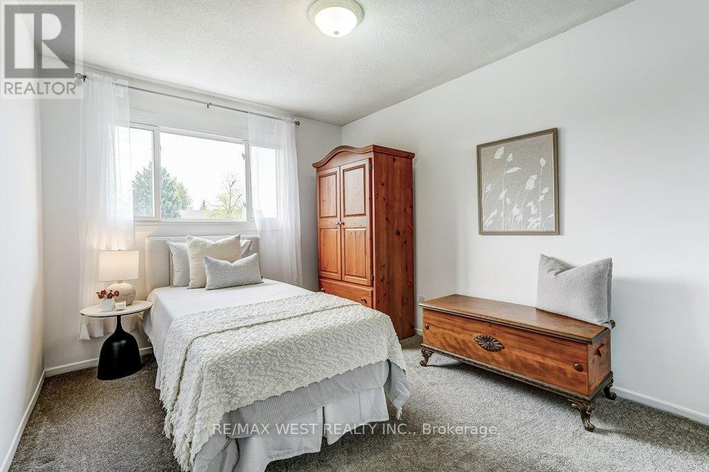 2995 Saint Malo Circle, Mississauga, Ontario  L5N 1T1 - Photo 19 - W13145800