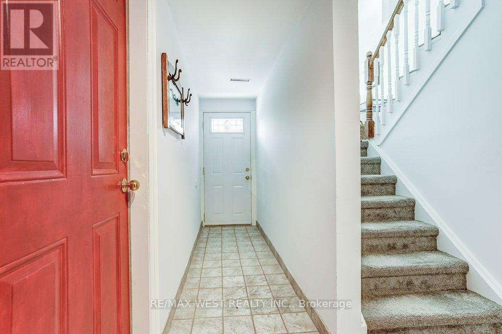 2995 Saint Malo Circle, Mississauga, Ontario  L5N 1T1 - Photo 21 - W13145800