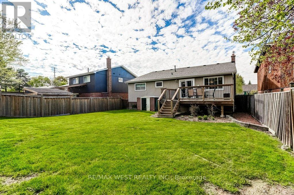 2995 Saint Malo Circle, Mississauga, Ontario  L5N 1T1 - Photo 32 - W13145800