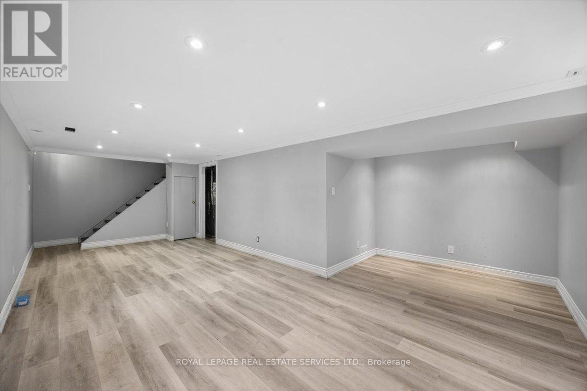 18 Chesterfield Road, Brampton, Ontario  L6W 1K9 - Photo 36 - W13145852