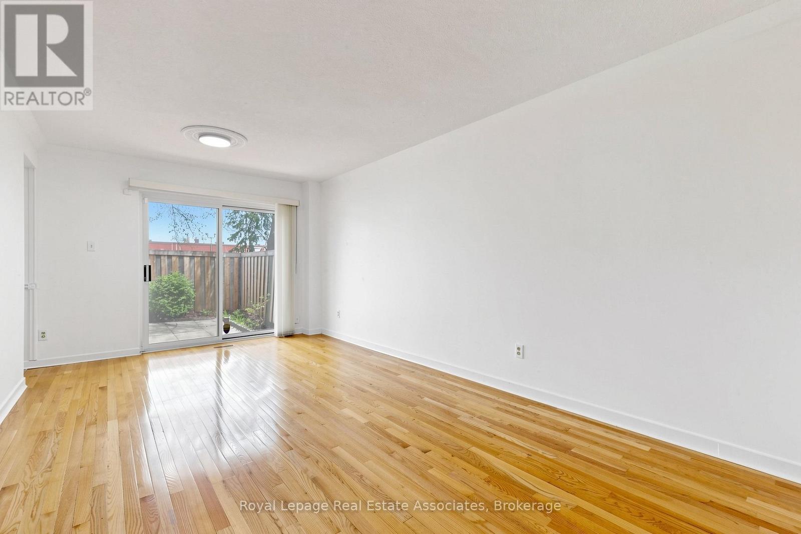 40 - 600 Silver Creek Boulevard, Mississauga, Ontario  L5A 2B4 - Photo 5 - W13145878